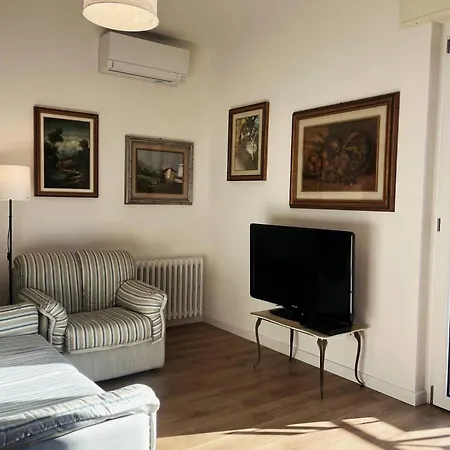 & Nature By Paola דונגו